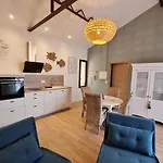 Cosy Dans Demeure De Charme - Romane Thuir